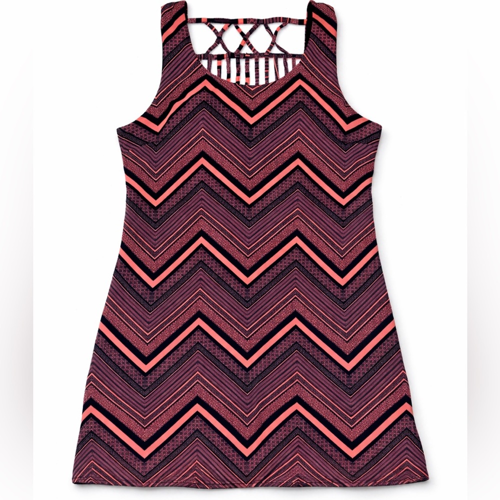 Sleeveless Chevron Shift Dress in Pink and Black